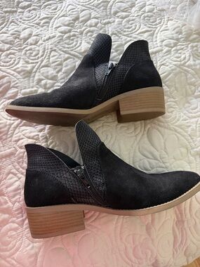 American Eagle Outfitters Black Suede Ankle Booties with Tan Stacked Heel